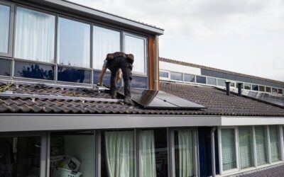 How Do Home Energy Monitors Track Solar Production in 2026? Complete Guide